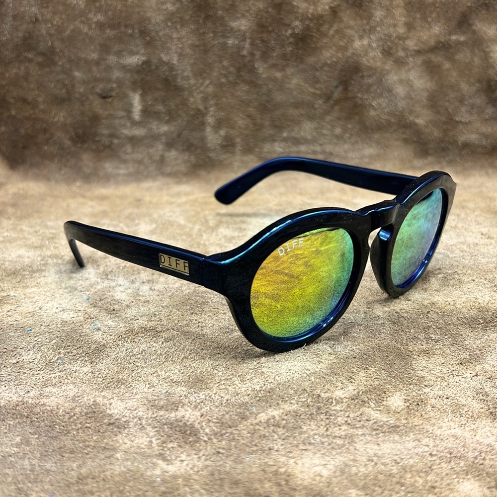 Diff Mirrored Reflective Lens Sunglasses - image 4